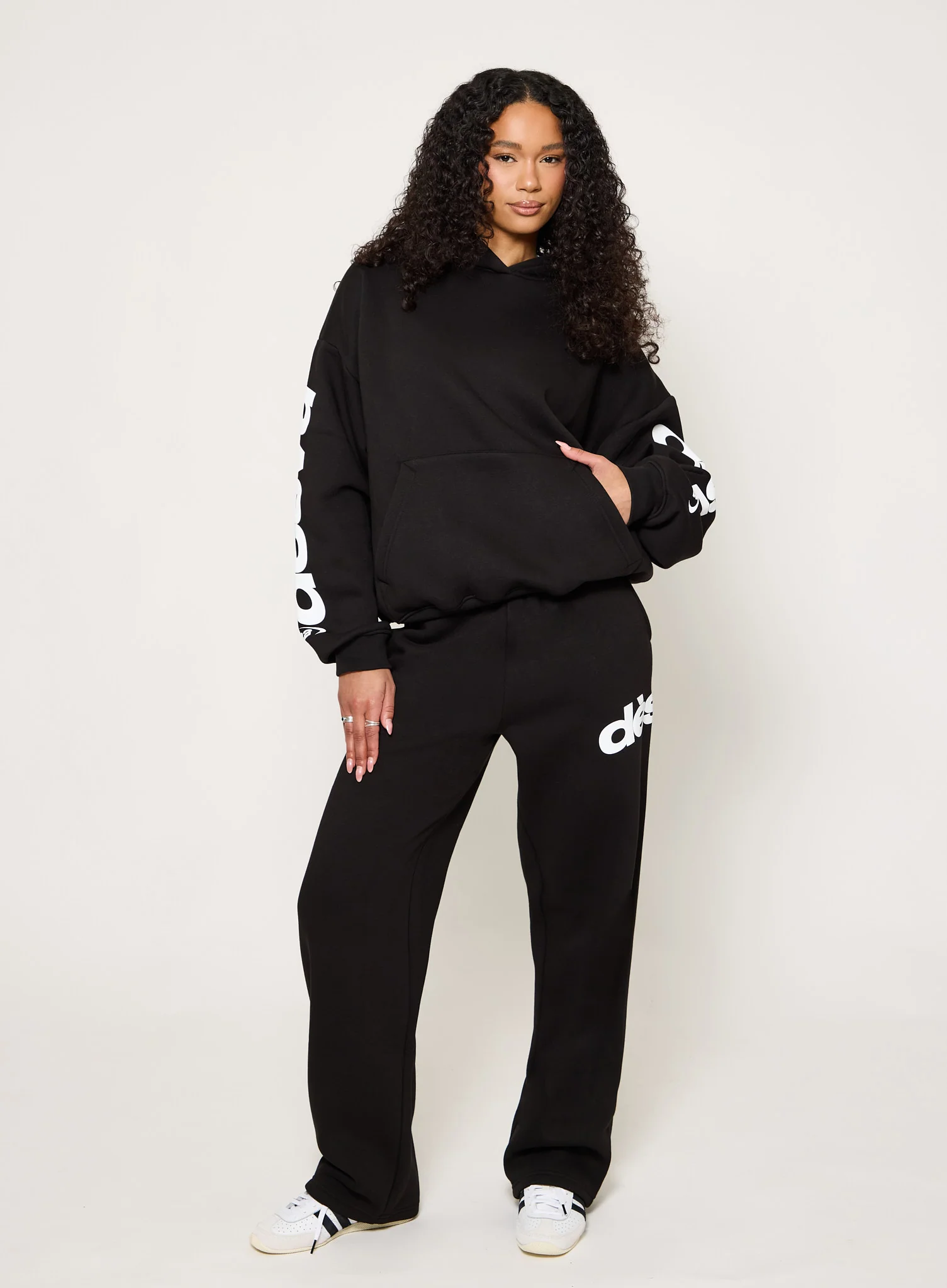 422 Hoodie - Black - Image 4